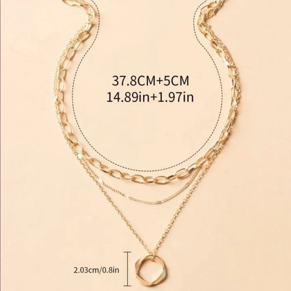 ✨NEW✨Gold Layered Twisted Circle Pendant Necklace - Picture 2 of 4